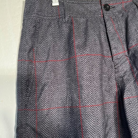 Rusty Mens Gray & Red Checkered Board Shorts Size 30 Pockets NWT Comfortable - Picture 7 of 16